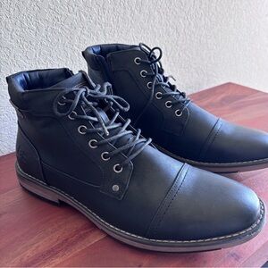 B52 by Bullboxer Black Lace-Up Boots Men’s Size 12 Casual Classic